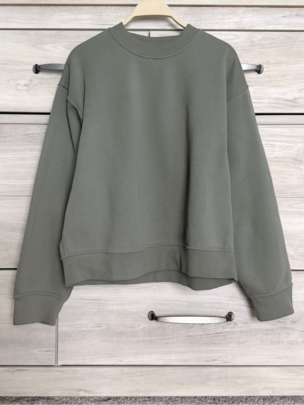 Lululemon Steady State Crewneck Oversized Sweatshirt in Willow Green Sz Medium - Picture 8 of 8